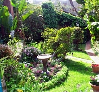 A geotextília stabilizálja a talajt, de a vizet átereszti A geotextília stabilizálja a talajt, de a vizet átereszti