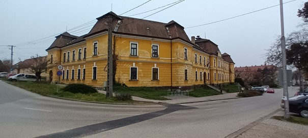 Tatai iskola padlásfödémének szigetelése Tatai iskola padlásfödémének szigetelése