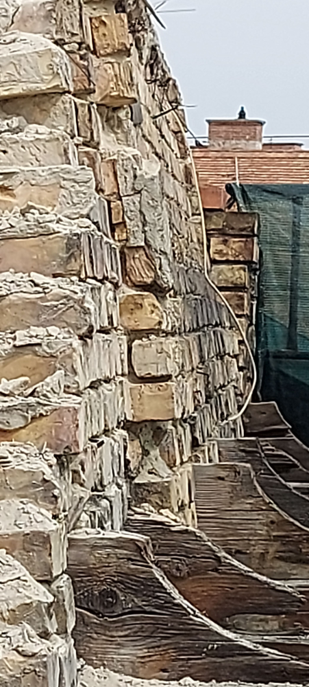 Fagerendás födém károsodása egy százhúsz éves társasházban