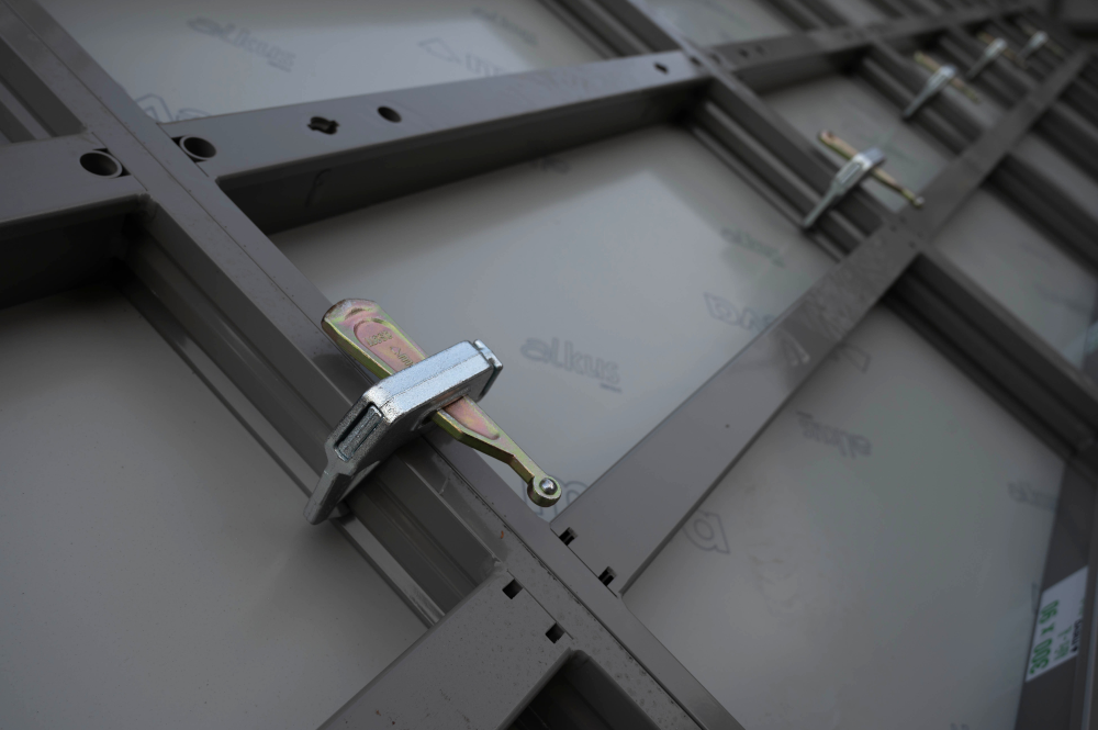 Meva Alufix: minden elemében újrahasznosítható, könnyű falzsaluzat