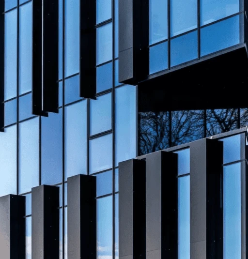 Ablakdizájnok változatosan, mégis összhangban