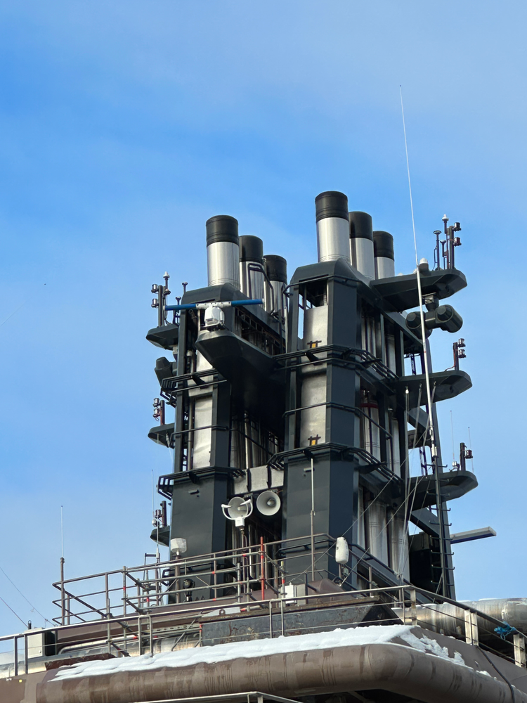 Új kémények a REV Ocean kutatóhajón Új kémények a REV Ocean kutatóhajón