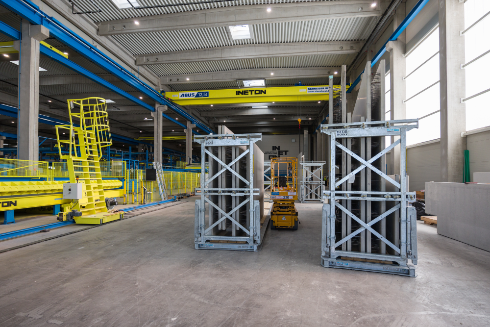 A piaci igényekkel együtt növekszik a gyártás és fejlődik a logisztika A piaci igényekkel együtt növekszik a gyártás és fejlődik a logisztika