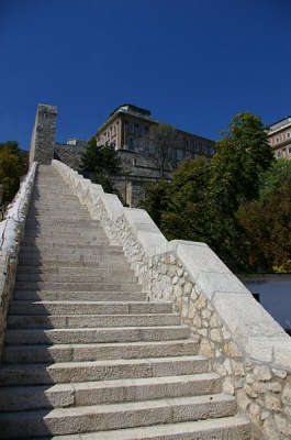 Elkészült a Vízhordó-lépcső korszerű és korhű felújítása
