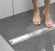 Akár a burkolati rétegrendben is elférő vonalmenti folyóka Akár a burkolati rétegrendben is elférő vonalmenti folyóka