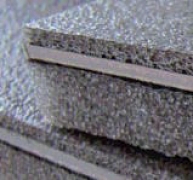 Háromrétegű hangszigetelő lap falakhoz és szennyvízcsövekhez Háromrétegű hangszigetelő lap falakhoz és szennyvízcsövekhez