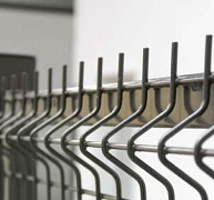 Elegáns és könnyen kezelhető egy- és kétszárnyú kapuk Elegáns és könnyen kezelhető egy- és kétszárnyú kapuk