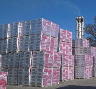 Magyar alapanyag, hazai munkaerő, világhírű hőszigetelő Magyar alapanyag, hazai munkaerő, világhírű hőszigetelő