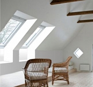 Tartós fa tetőablakok nagy üvegfelülettel