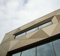 Metálszínű homlokzatburkoló építőlemezek Metálszínű homlokzatburkoló építőlemezek