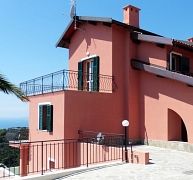 Tartós színeket a homlokzatra! Tartós színeket a homlokzatra!