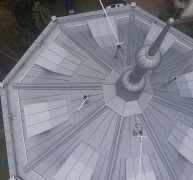 Új fémlemez fedés az ipari műemlékre Új fémlemez fedés az ipari műemlékre