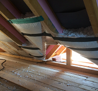 Tetőterek nehezen hőszigetelhető helyei – megoldás: fújt üveggyapot Tetőterek nehezen hőszigetelhető helyei – megoldás: fújt üveggyapot