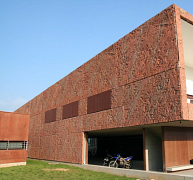 Egyedi látszóbeton felületek kialakítása rugalmas sablonokkal Egyedi látszóbeton felületek kialakítása rugalmas sablonokkal