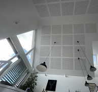 Nagy belmagasságú terek fémvázas technológiával – építészeti és akusztikai megoldások Nagy belmagasságú terek fémvázas technológiával – építészeti és akusztikai megoldások