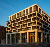 Elegáns arany izgalmas környezetben Elegáns arany izgalmas környezetben