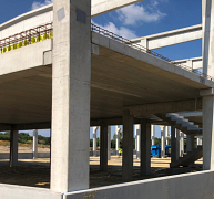 Alacsony helyszíni munkaigény, gyors beépíthetőség – a talpas pillér előnyei Alacsony helyszíni munkaigény, gyors beépíthetőség – a talpas pillér előnyei