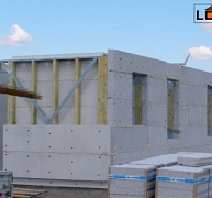 Hőhídmentes építés aljzattól a tetőig Hőhídmentes építés aljzattól a tetőig