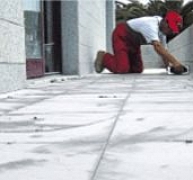 A teraszok dilatálása a burkolat tartósságának egyik titka A teraszok dilatálása a burkolat tartósságának egyik titka