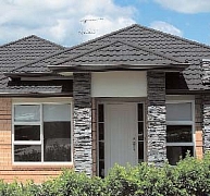 A kő természetessége és az acél ereje A kő természetessége és az acél ereje