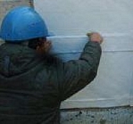 Öntapadó szigetelés nyílt munkagödörben épülő oldalfalakhoz Öntapadó szigetelés nyílt munkagödörben épülő oldalfalakhoz