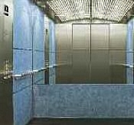 Felvonó gépház nélkül és laposszíj függesztőelemmel Felvonó gépház nélkül és laposszíj függesztőelemmel