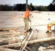 Lapostetők hőszigetelése és lejtésképzése könnyűbetonnal Lapostetők hőszigetelése és lejtésképzése könnyűbetonnal