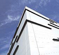 Jellegtelen dobozok helyett különleges építmények Jellegtelen dobozok helyett különleges építmények